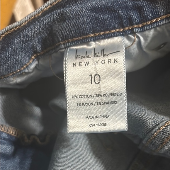 Nicole Miller Blue Straight Leg Jeans Classic Denim - Picture 4 of 4